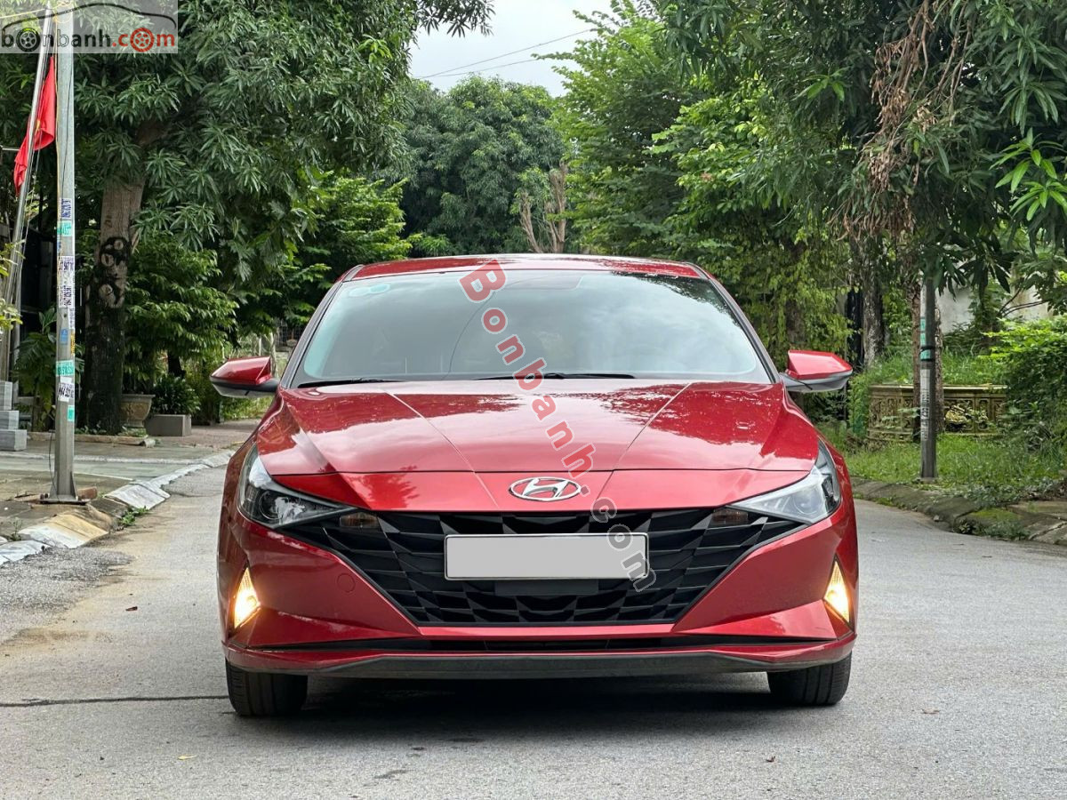 Hyundai Elantra 1.6 AT Tiêu chuẩn 2022