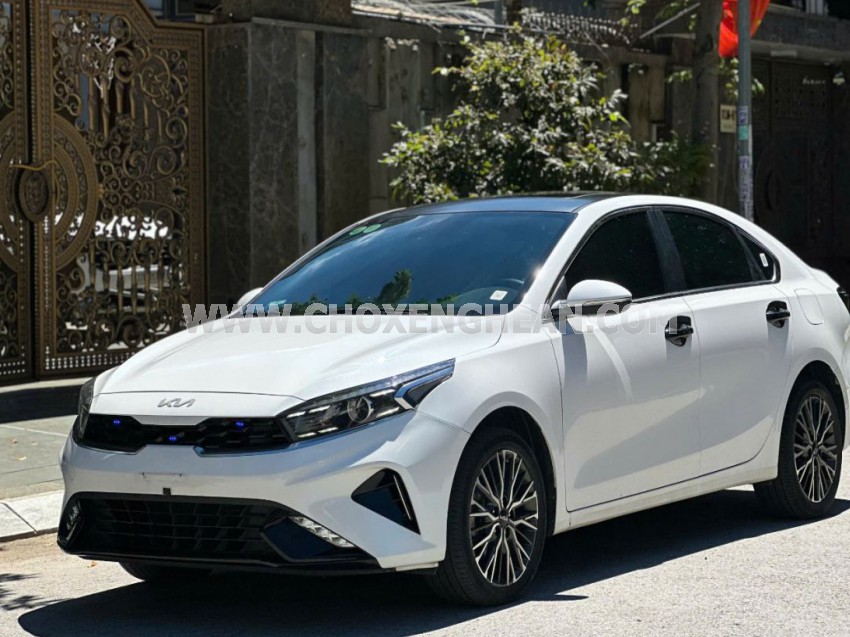 Kia K3 Luxury 1.6 AT 2024