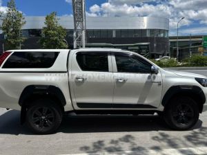 Xe Toyota Hilux 2.4E 4x2 AT 2020