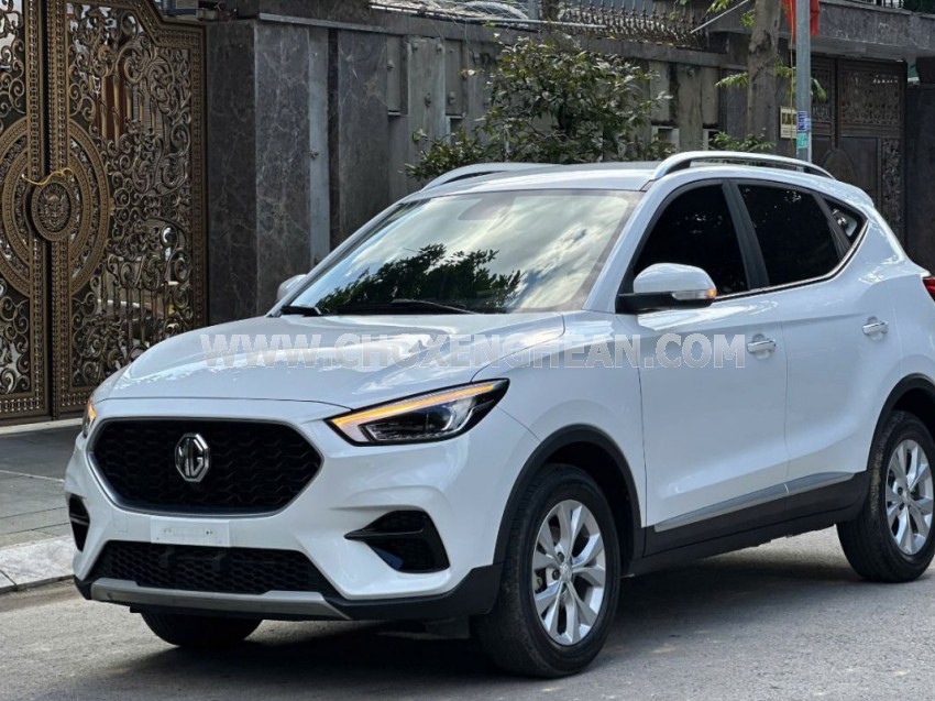 MG ZS Standard 1.5 AT 2WD 2025